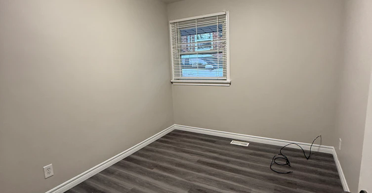 17 Laverne Avenue, Guelph, ON, N1E 1Y9 - 7