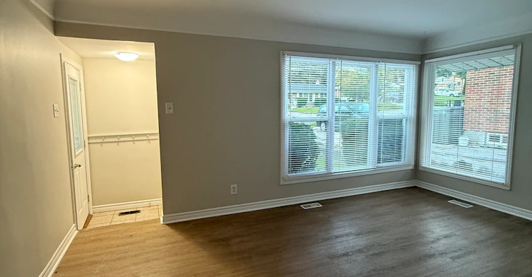 17 Laverne Avenue, Guelph, ON, N1E 1Y9 - 3