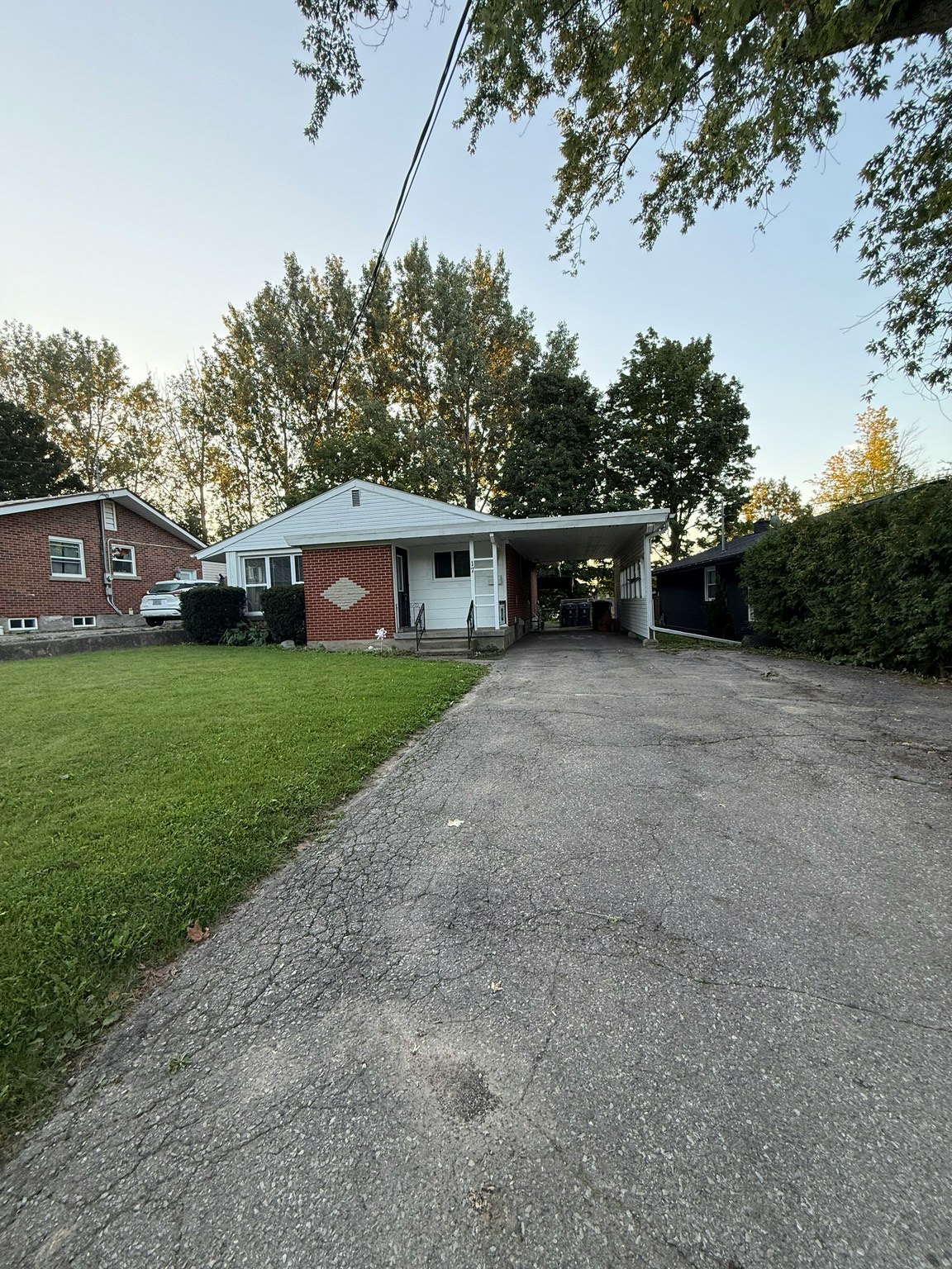17 Laverne Avenue, Guelph, ON, N1E 1Y9 - 2