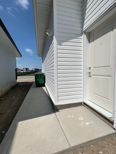 484 Woolf Bend, Saskatoon, SK, S7W 1E4 - 2