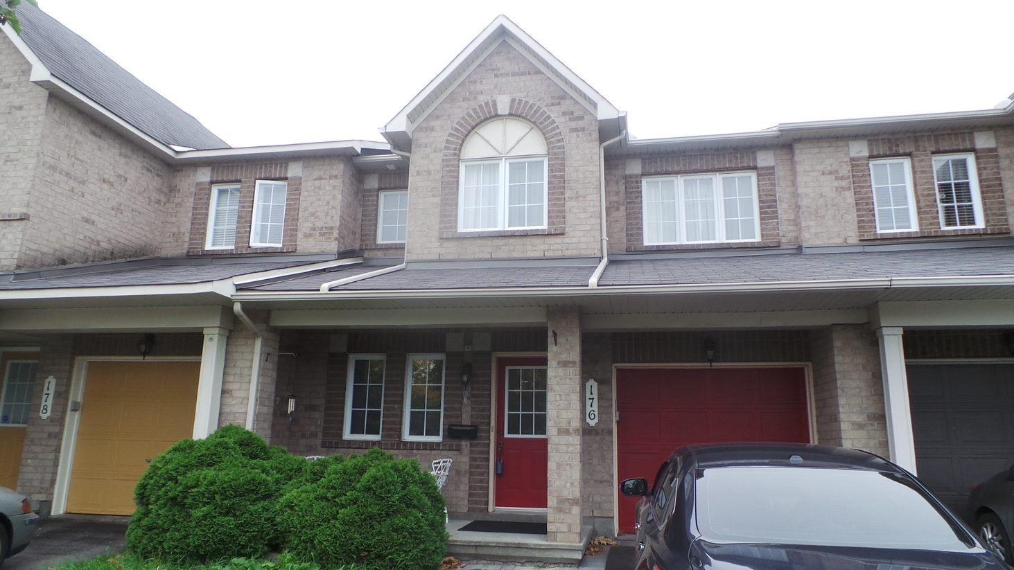 176-176 Cresthaven Drive, Ottawa, ON, K2G 6S6