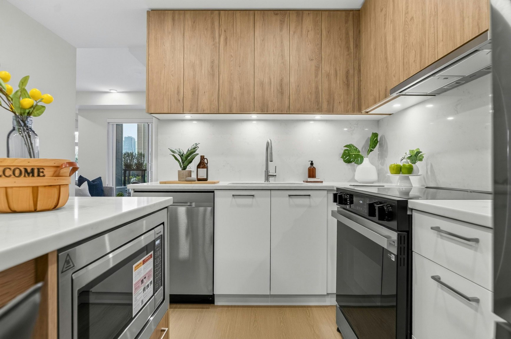 82 1st Street, New Westminster, BC, V3L 0L8 - 8