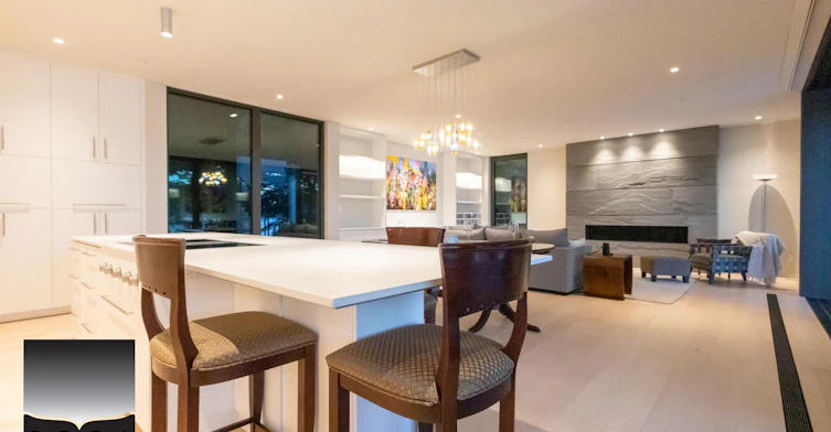 8885 Lawrence Way, West Vancouver, BC, V7W 2T7 - 9