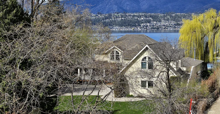 3699 Capozzi Road, Kelowna, BC, V1W 0G3 - 2
