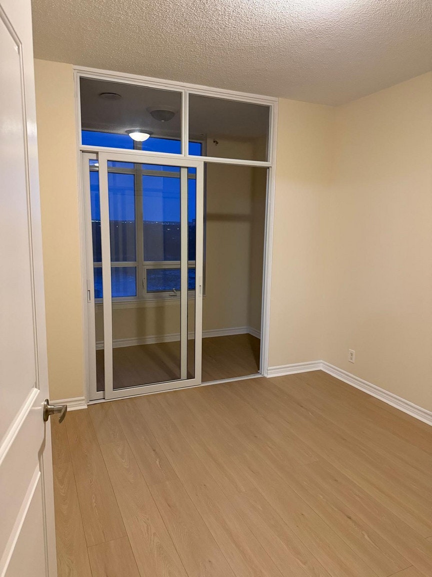 715-9235 Jane Street, Vaughan, ON, L6A 0J8 - 5