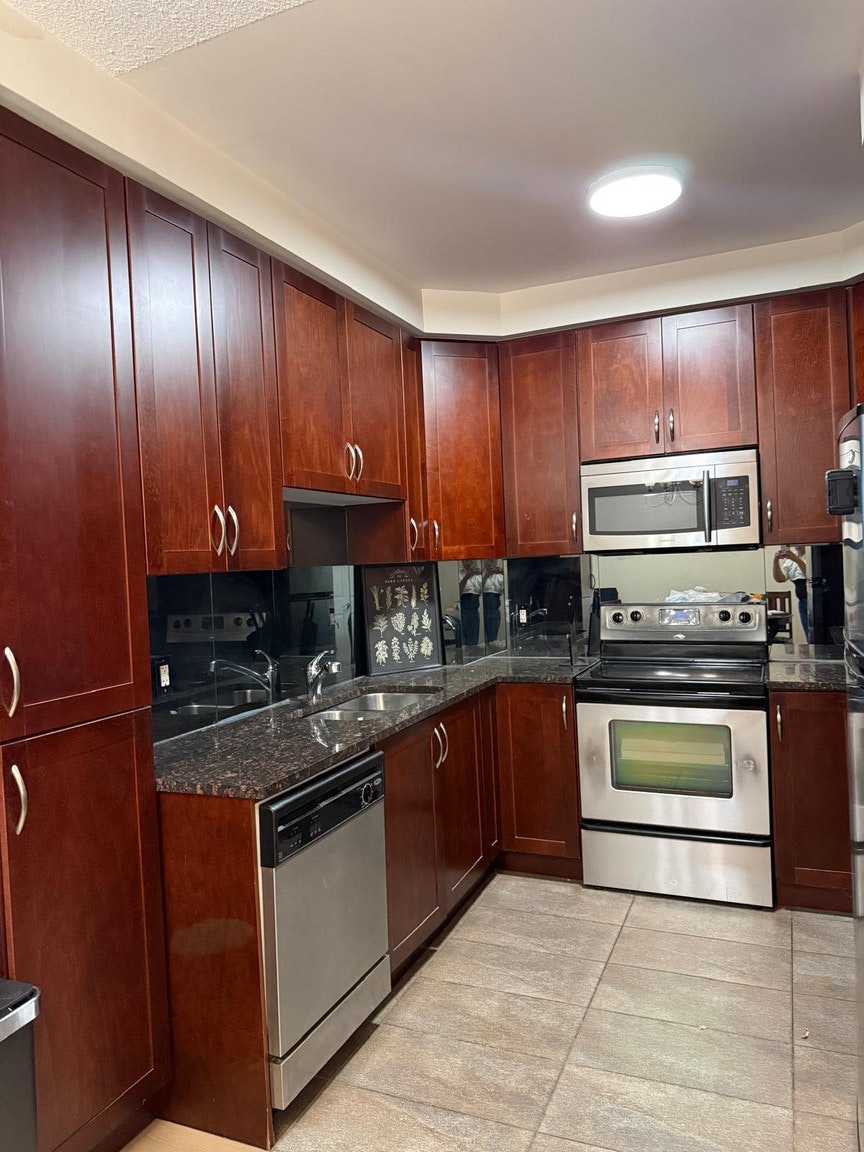 715-9235 Jane Street, Vaughan, ON, L6A 0J8 - 10