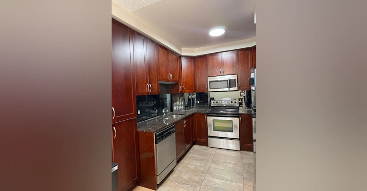 715-9235 Jane Street, Vaughan, ON, L6A 0J8 - 10