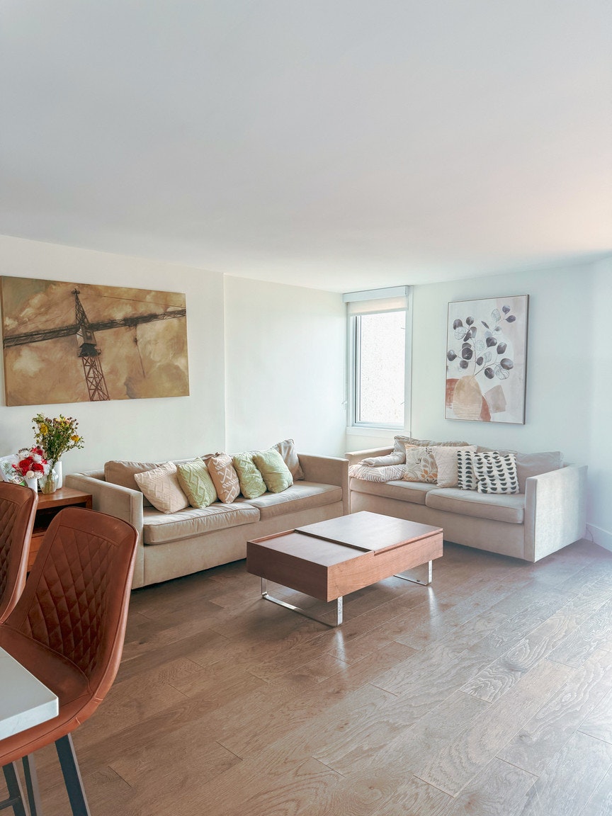 702-1575 Beach Avenue, Vancouver, BC, V6G 1Y5 - 2