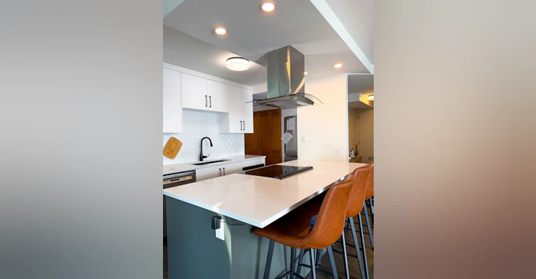 702-1575 Beach Avenue, Vancouver, BC, V6G 1Y5 - 5