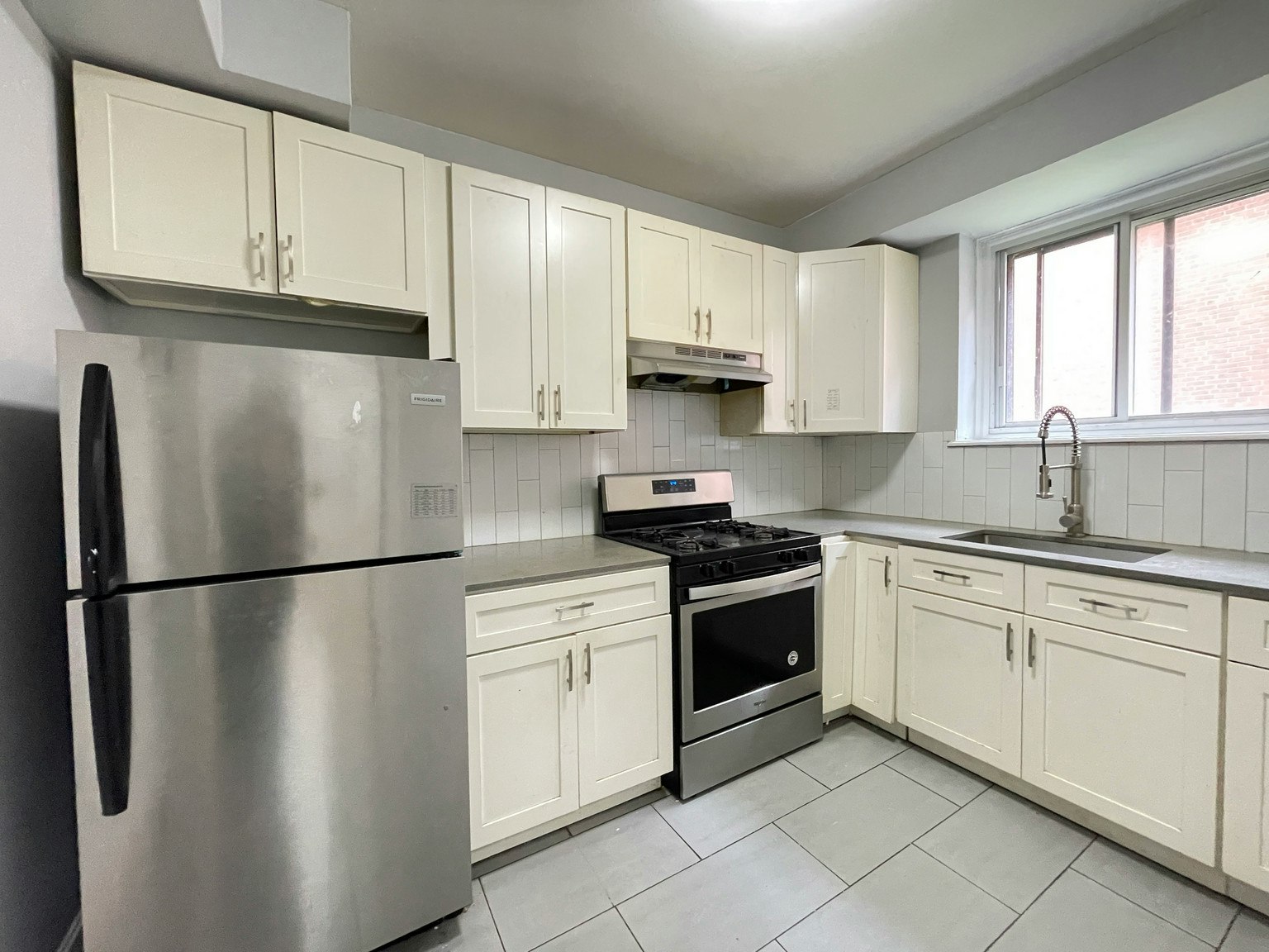 5025 Macdonald Avenue, Montréal, QC, H3X 2V2