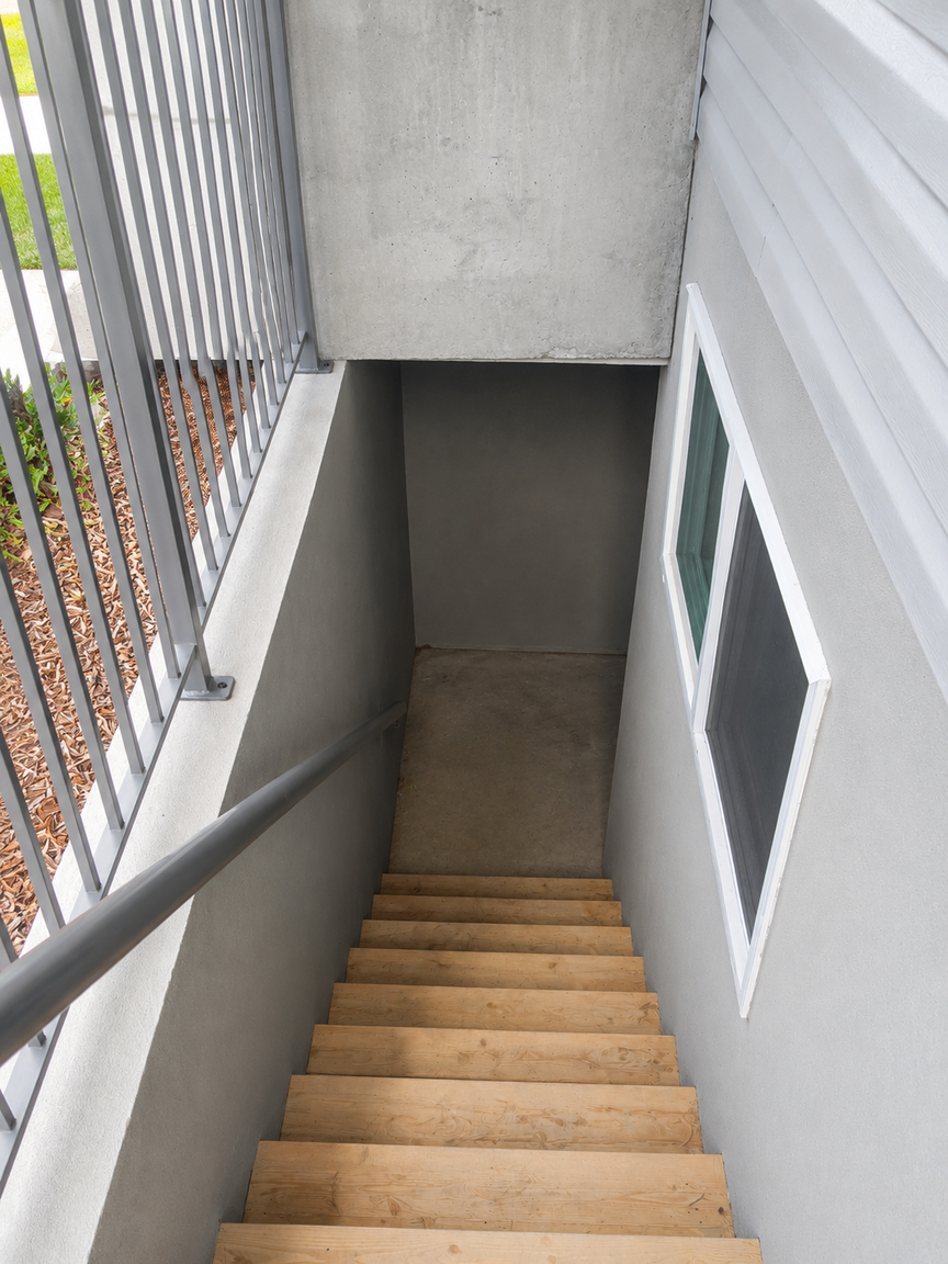 10505 66 Avenue Northwest, Edmonton, AB, T6H 1X4 - 3