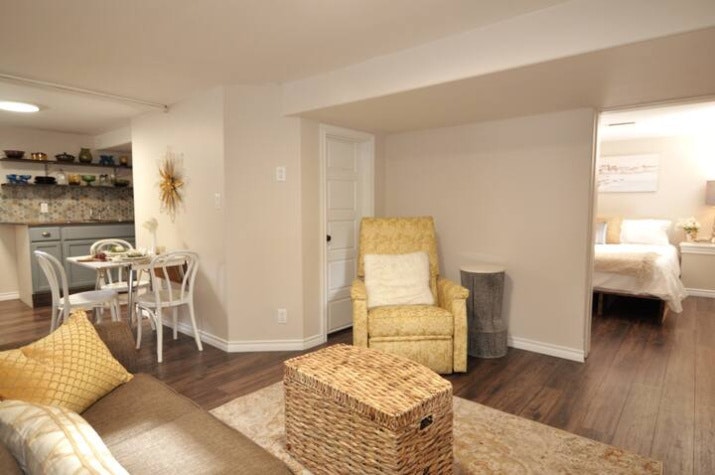 4631 49 Street, Sylvan Lake, AB, T4S 1P2 - 5