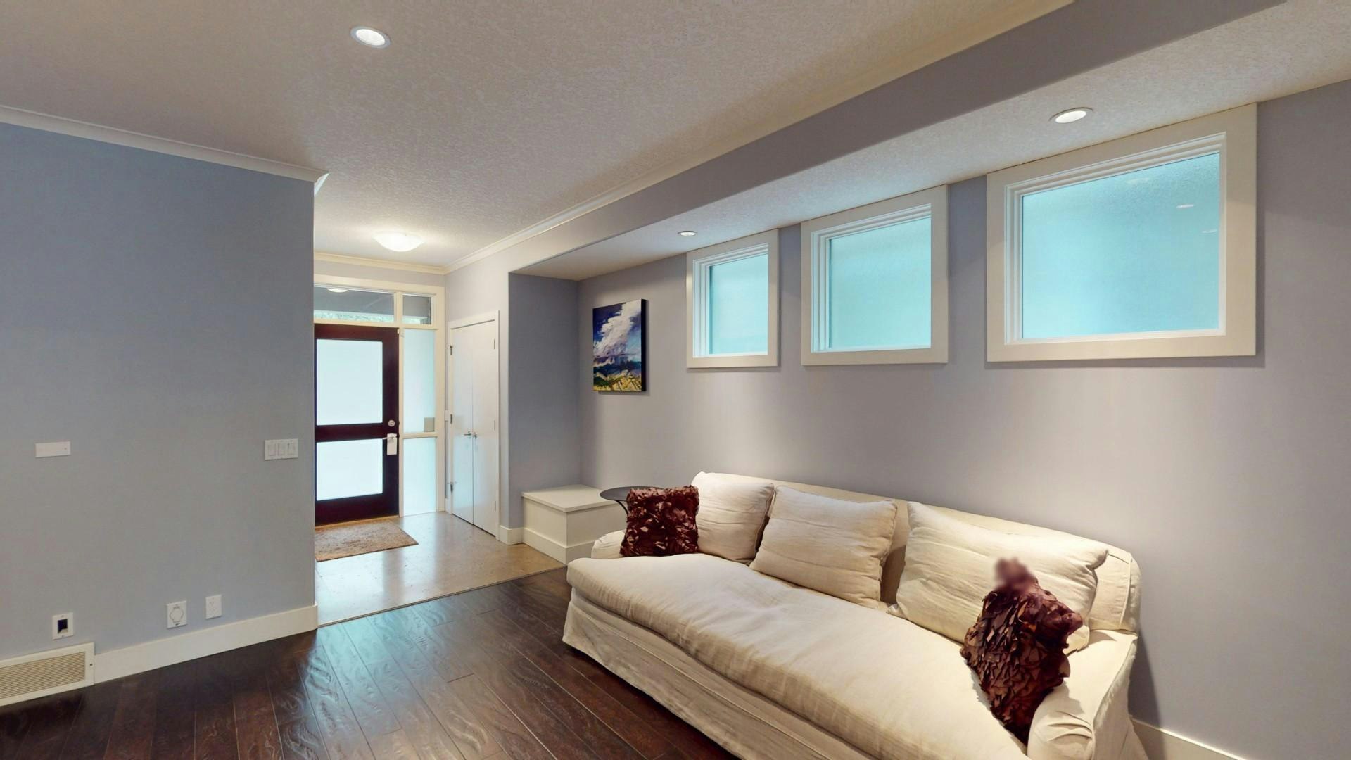 448 13 Street Nw, Calgary, AB, T2N 1Z2 - 2