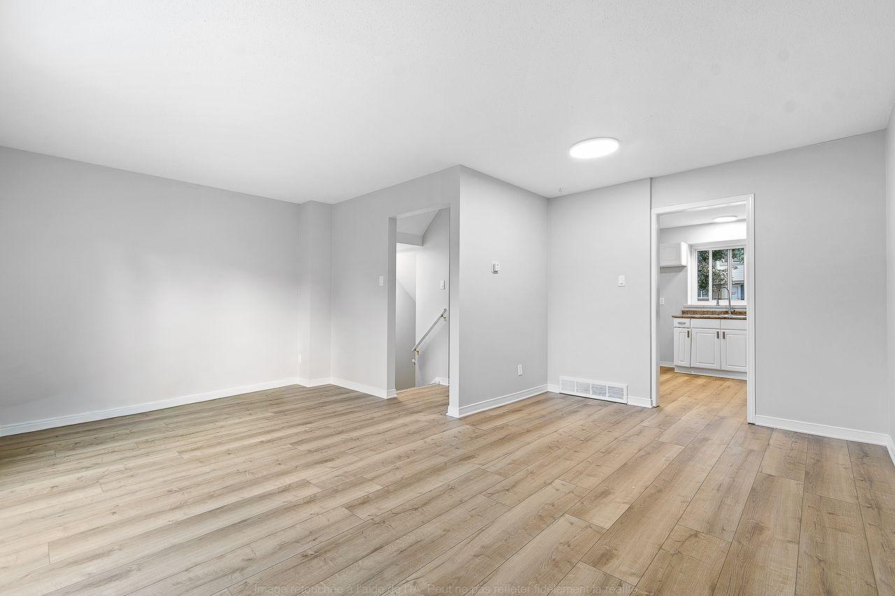176 Barrow Crescent, Ottawa, ON, K2L 2J1 - 6