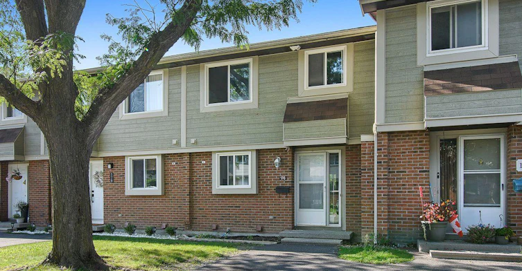 176 Barrow Crescent, Ottawa, ON, K2L 2J1