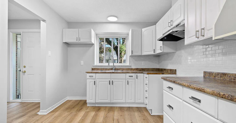 176 Barrow Crescent, Ottawa, ON, K2L 2J1 - 2