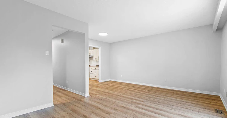 176 Barrow Crescent, Ottawa, ON, K2L 2J1 - 7