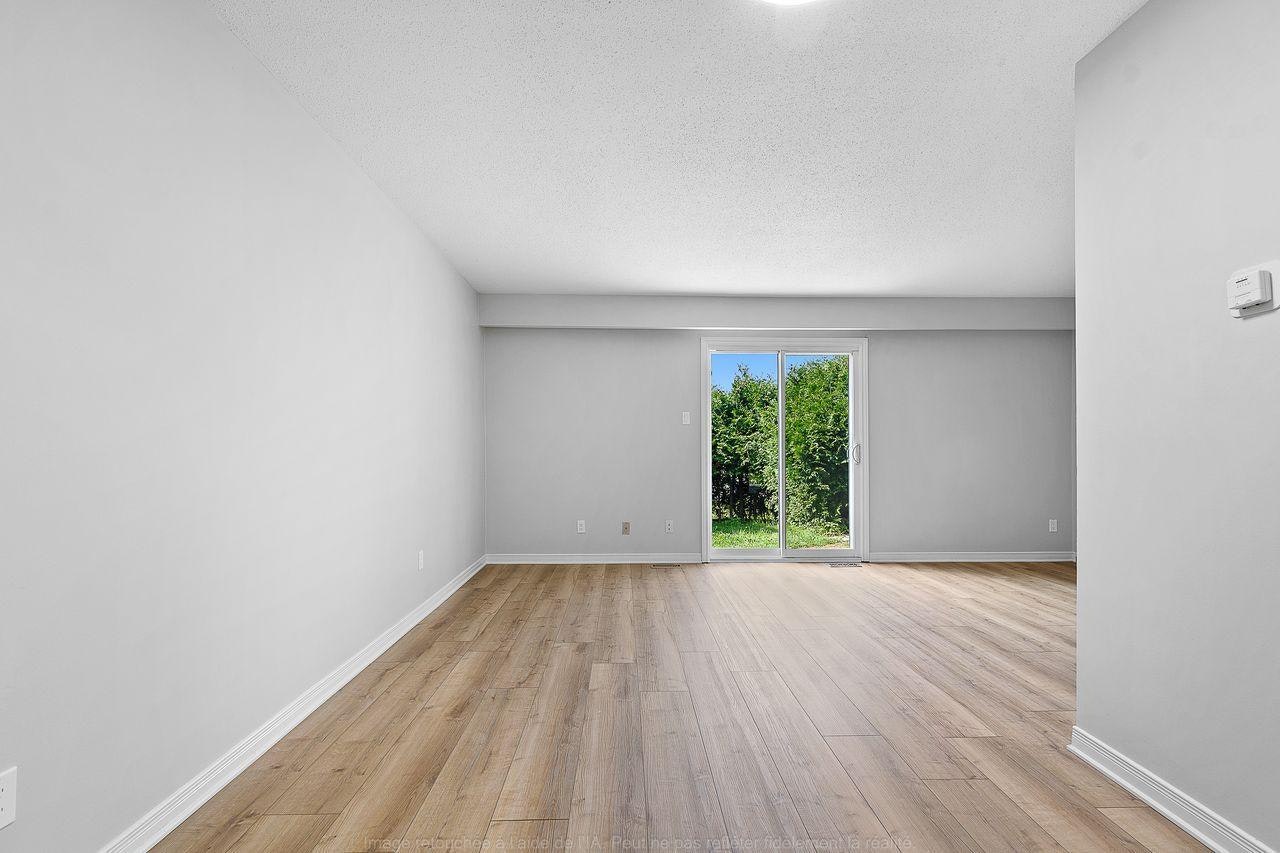 176 Barrow Crescent, Ottawa, ON, K2L 2J1 - 4