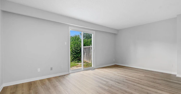 176 Barrow Crescent, Ottawa, ON, K2L 2J1 - 5