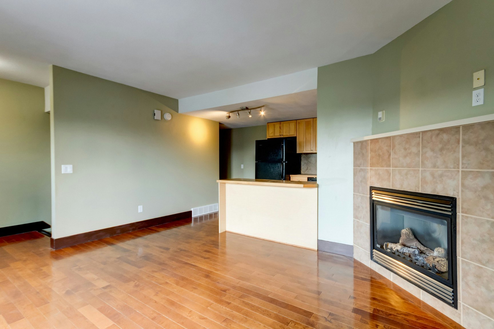 1-1909 28 Street Southwest, Calgary, AB, T3E 2H1 - 9