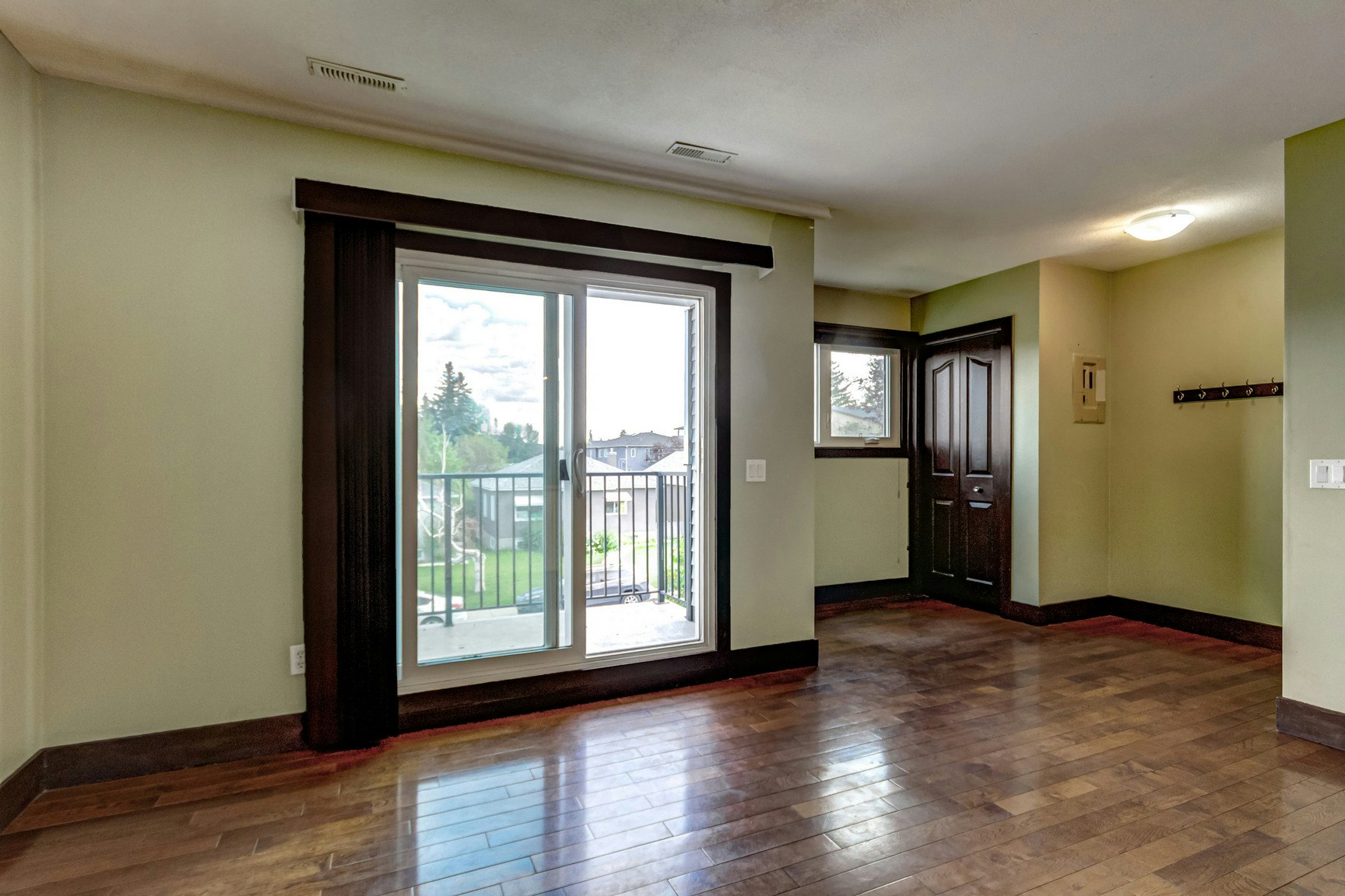 1-1909 28 Street Southwest, Calgary, AB, T3E 2H1 - 8