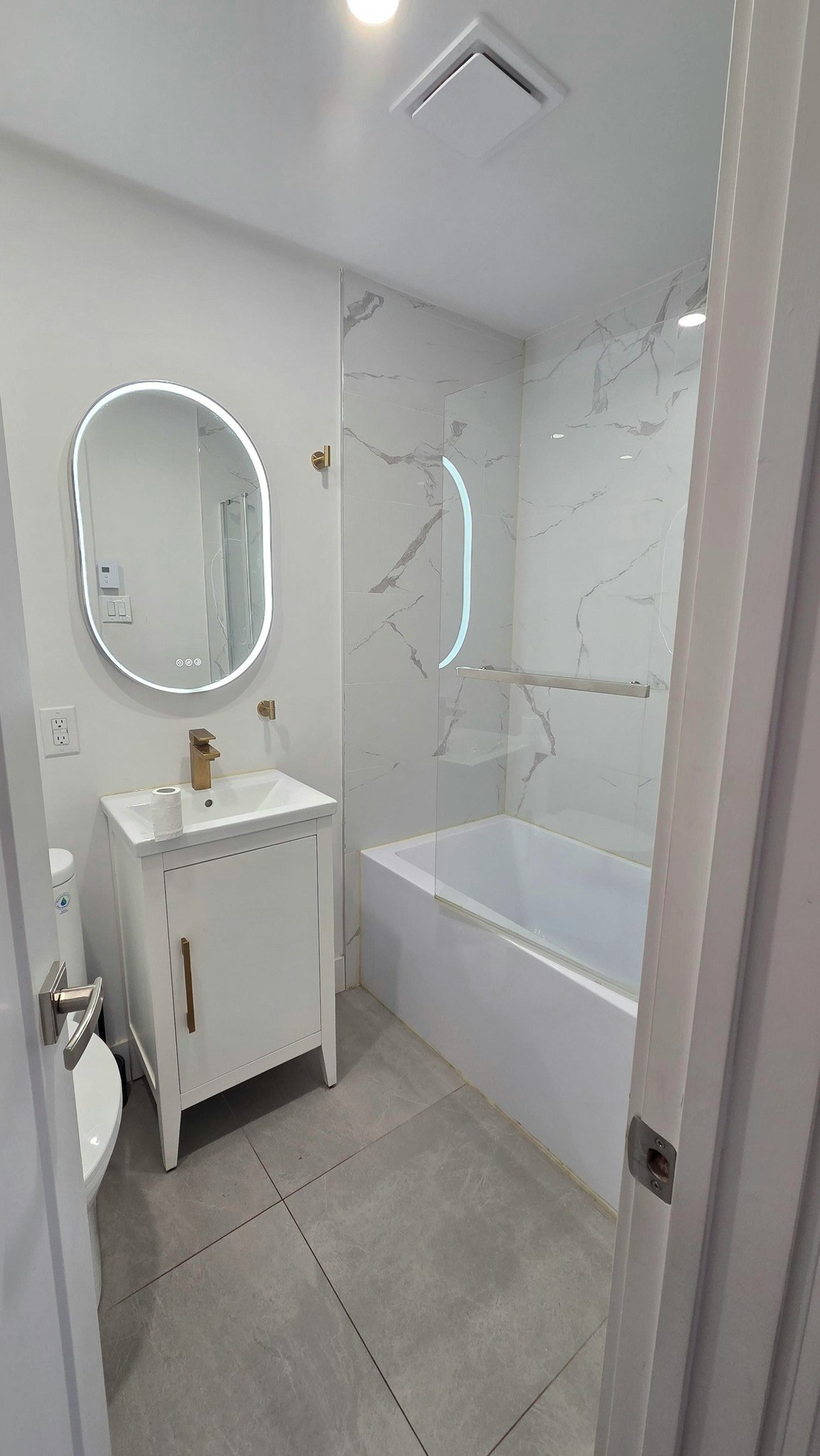 5200  Avenue Hill West, Montréal, QC, H4V 2W7 - 8