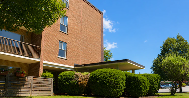 50 Underhill Drive, Toronto, ON, M3A 2J6 - 2
