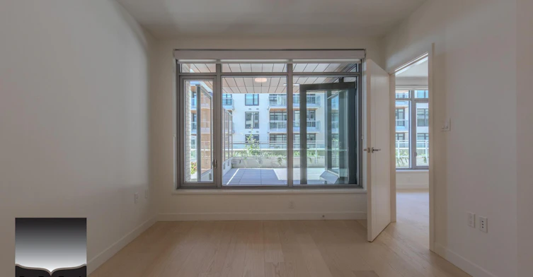 777 Harbour Way, North Vancouver, BC, V7P 0G2 - 8