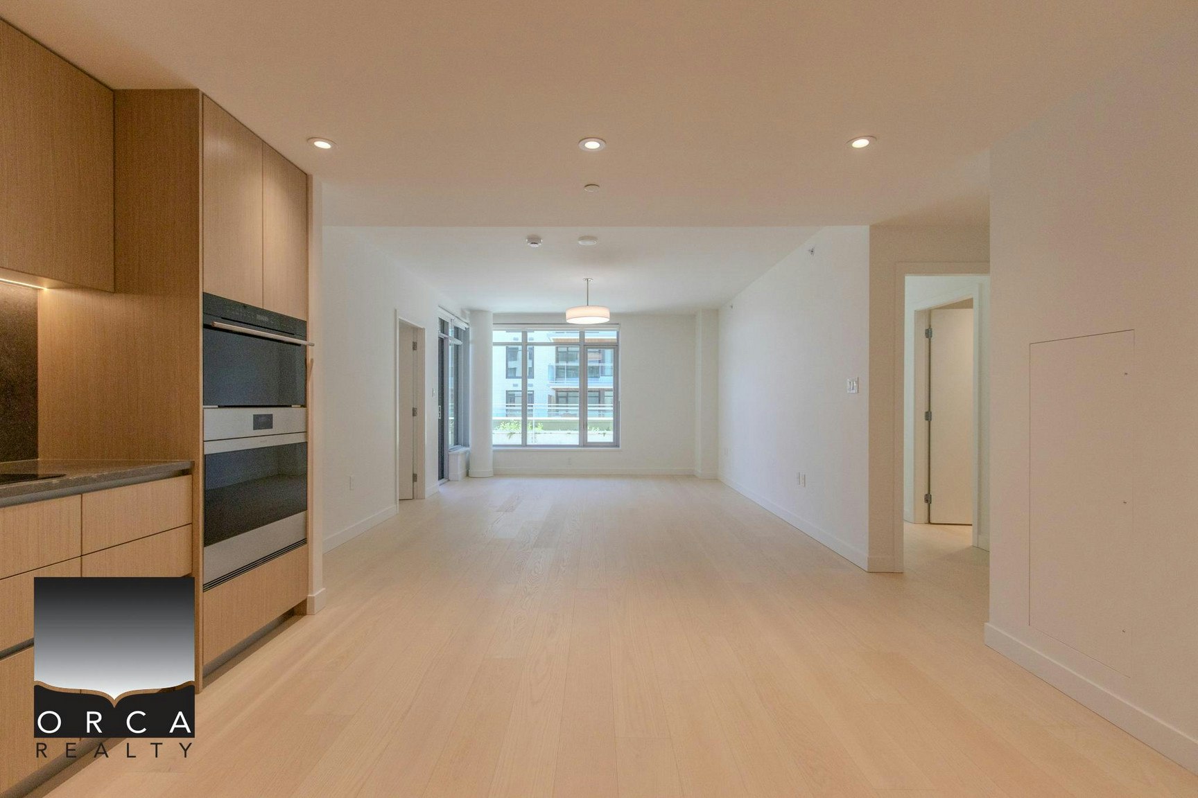 777 Harbour Way, North Vancouver, BC, V7P 0G2 - 2