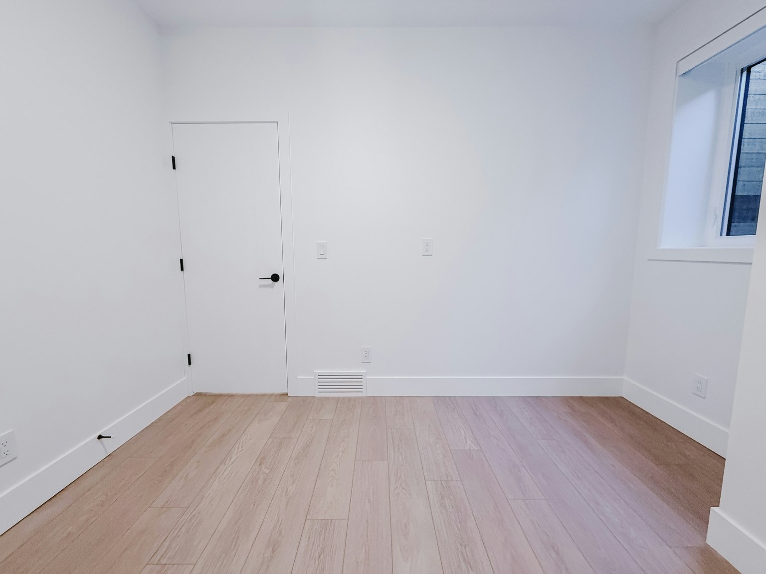 4840 Montana Crescent Northwest, Calgary, AB, T3B 1E7 - 5