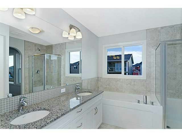 227 Ravenscroft Green Southeast, Airdrie, AB, T4A 0H2 - 13