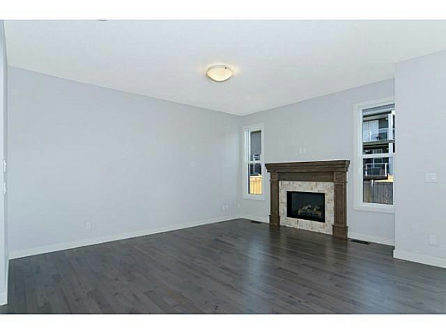 227 Ravenscroft Green Southeast, Airdrie, AB, T4A 0H2 - 2
