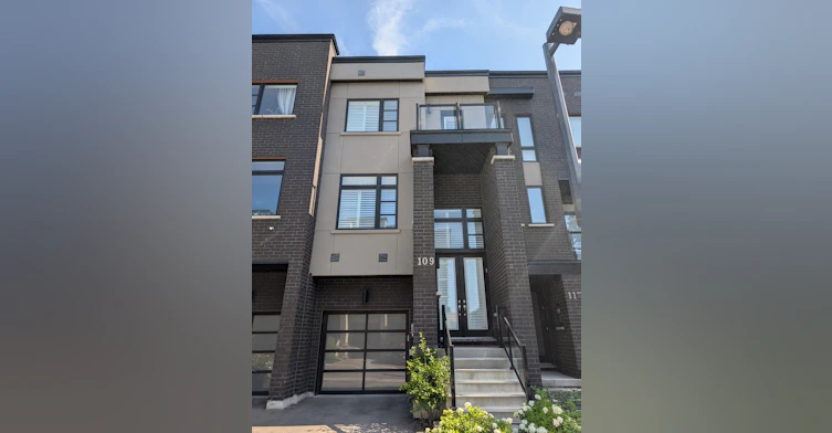 109 Laskin Drive, Vaughan, ON, L6A 5A4