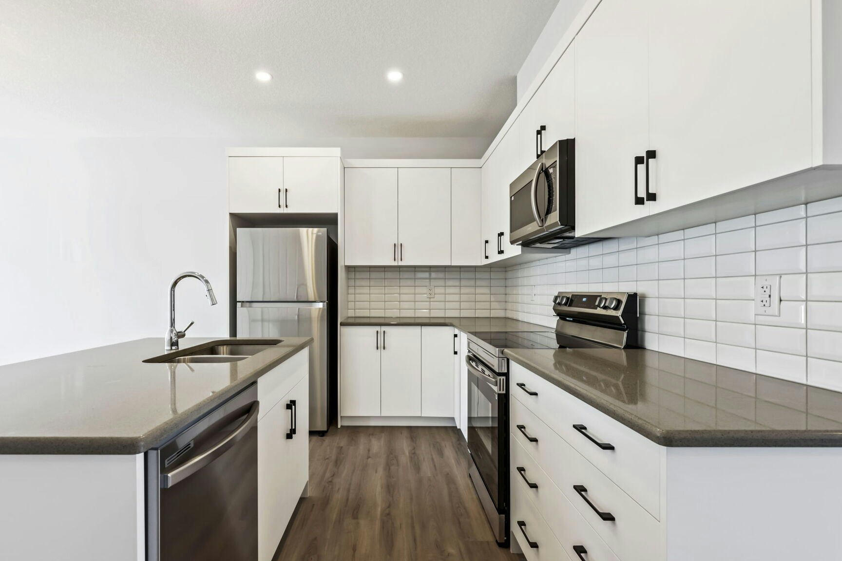 95 Carringford Road Northwest, Calgary, AB, T4B 3P5 - 3