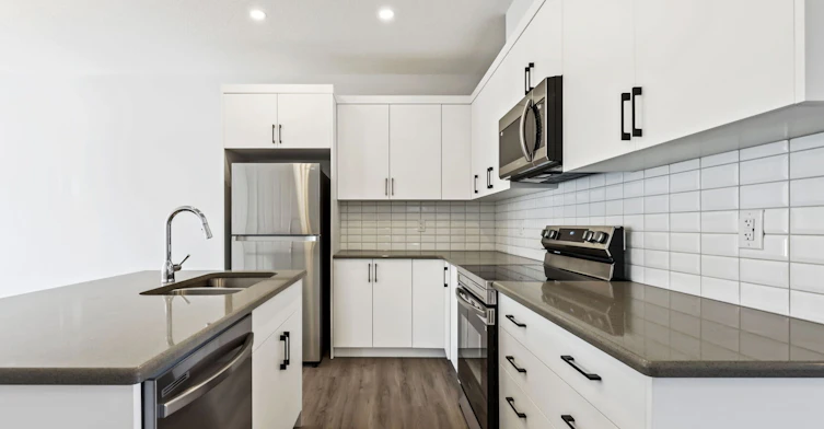 95 Carringford Road Northwest, Calgary, AB, T4B 3P5 - 3