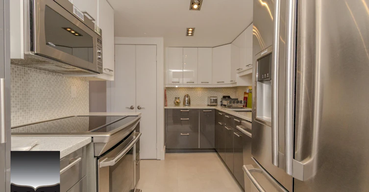 1616 West 13th Avenue, Vancouver, BC, V6J 2G6 - 4