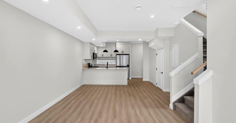 11306 123 Street Northwest, Edmonton, AB, T5M 0E9 - 3