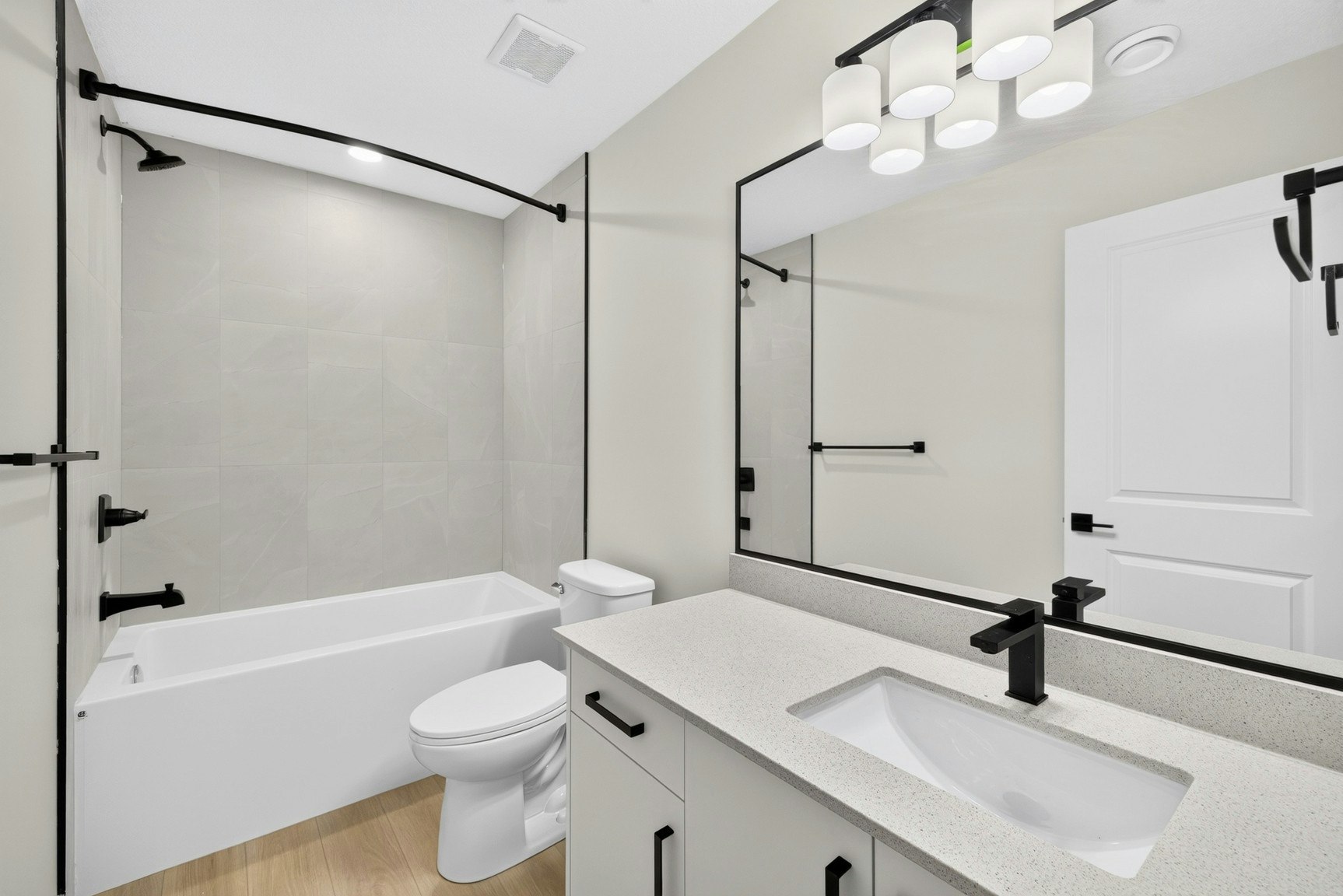 11306 123 Street Northwest, Edmonton, AB, T5M 0E9 - 10