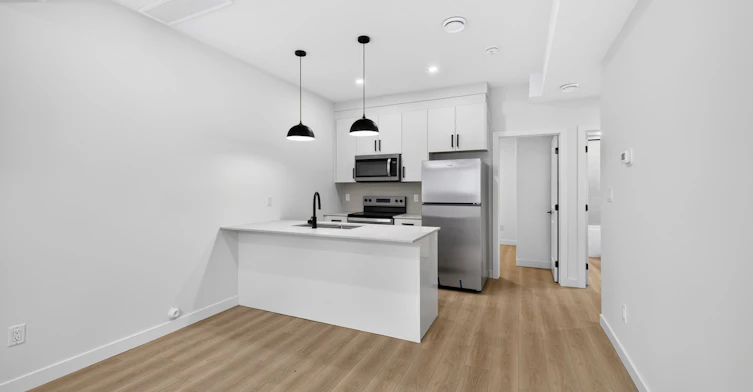 11306 123 Street Northwest, Edmonton, AB, T5M 0E9 - 3