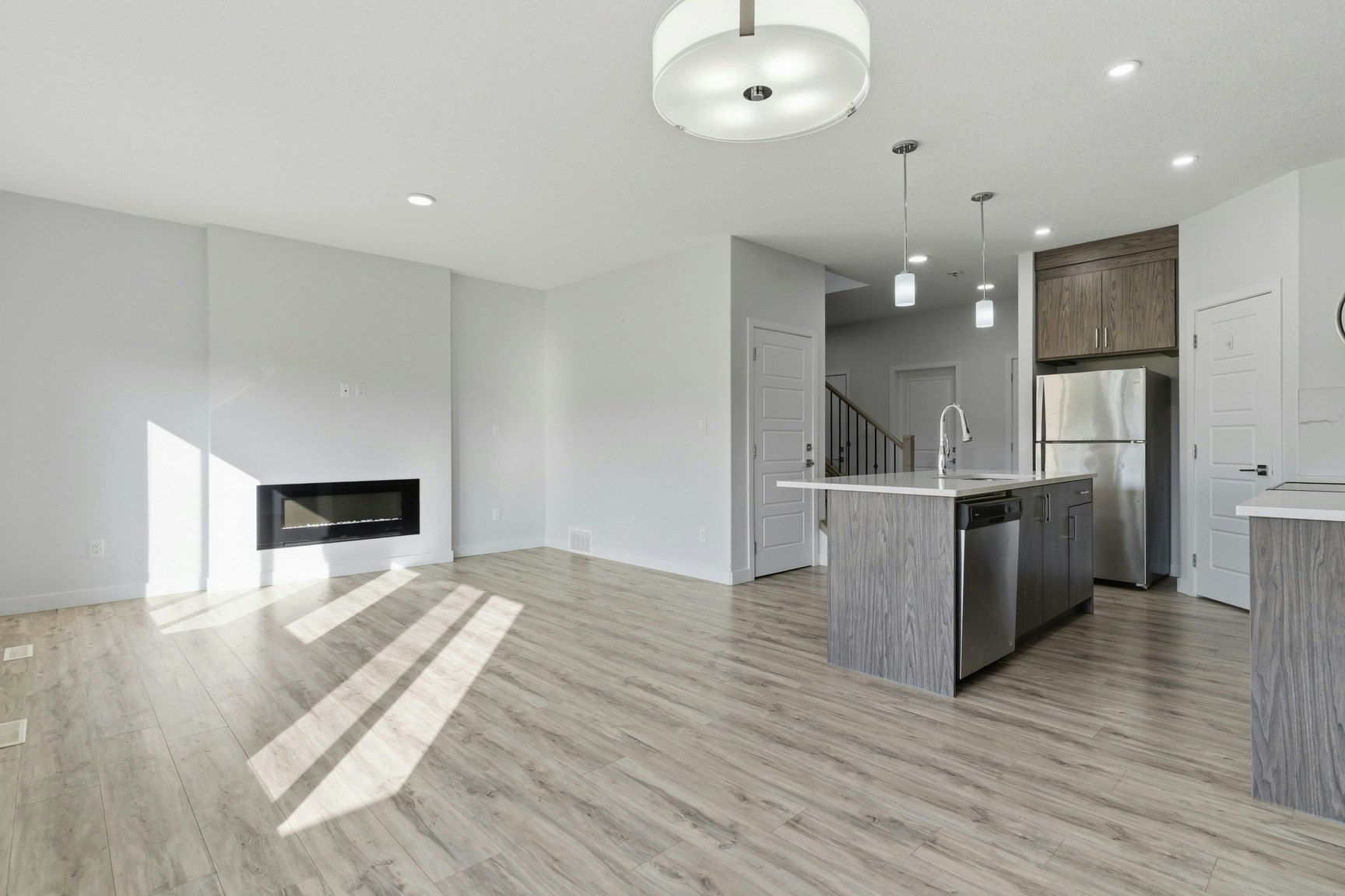8805 Carson Way Southwest, Edmonton, AB, T6W 1A7 - 8