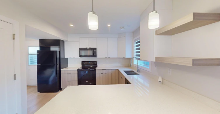 15828 100a Avenue NW, Edmonton, AB, T5P 0L8 - 2