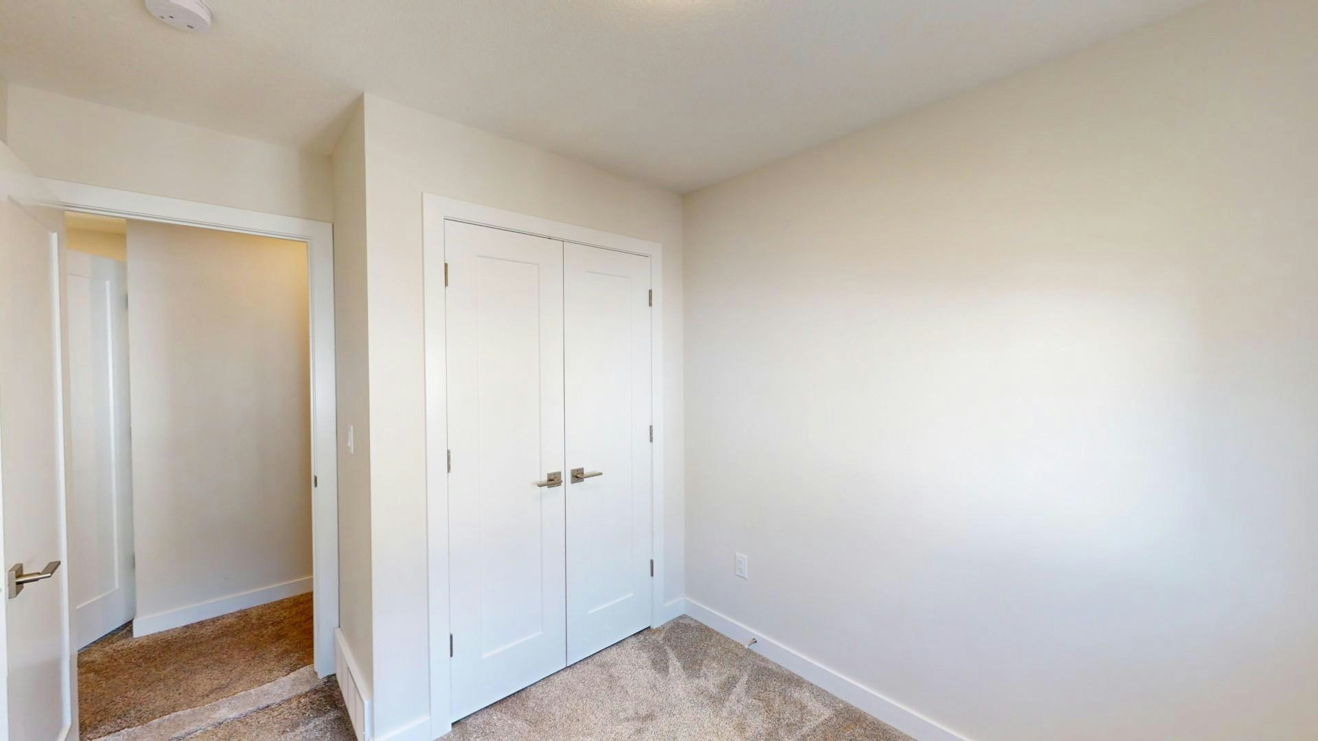 15824 100a Avenue NW, Edmonton, AB, T5P 0L8 - 10