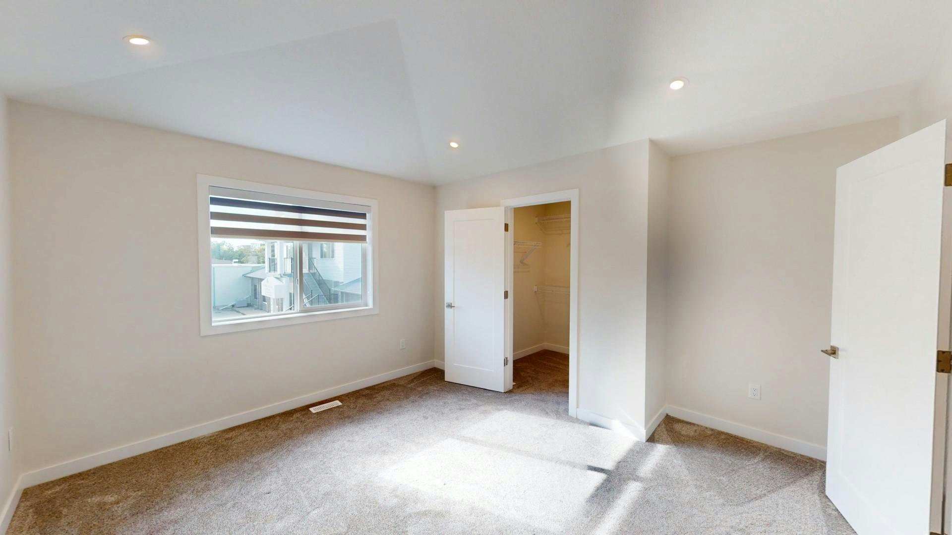 15824 100a Avenue NW, Edmonton, AB, T5P 0L8 - 6