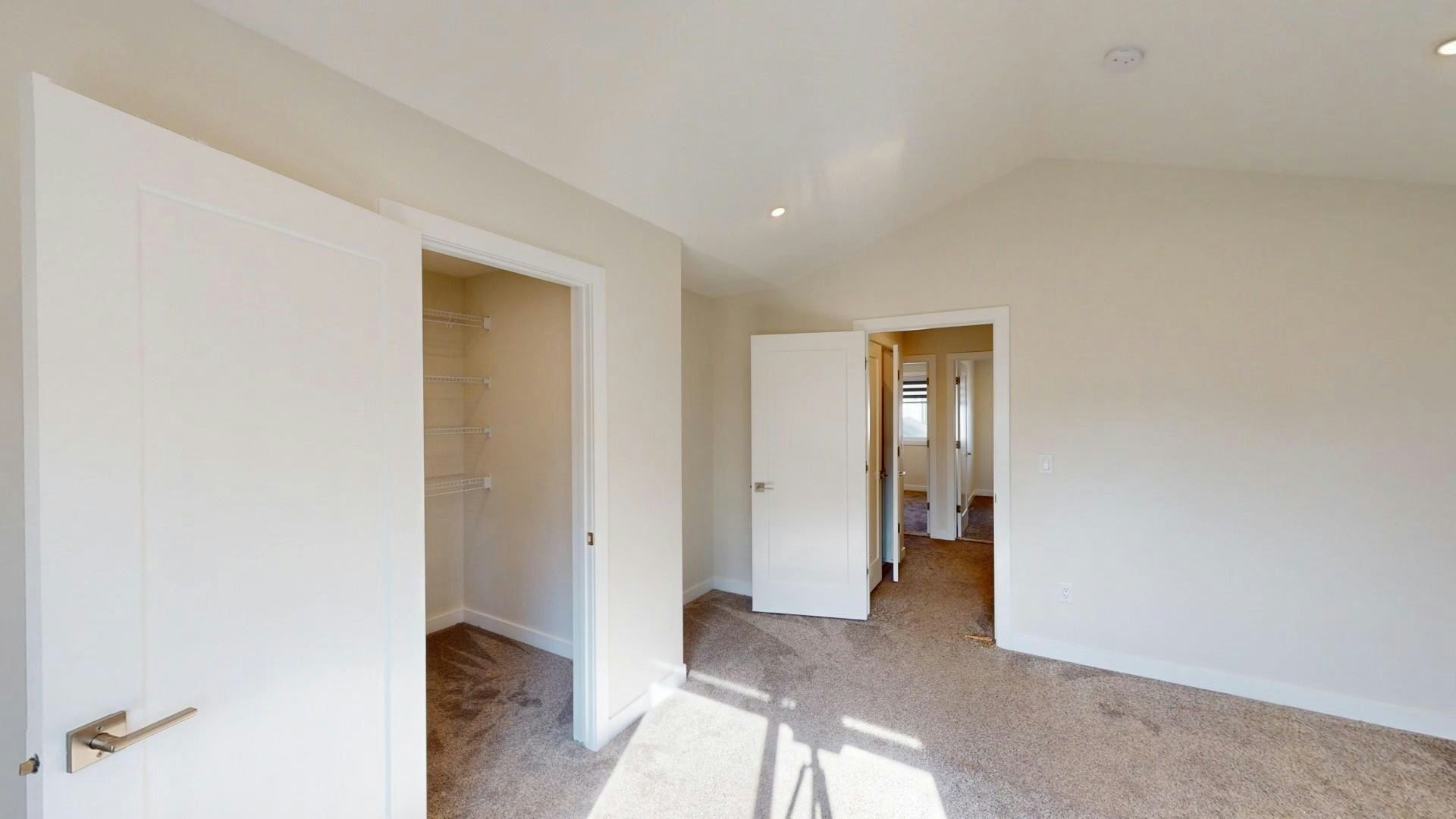 15824 100a Avenue NW, Edmonton, AB, T5P 0L8 - 5