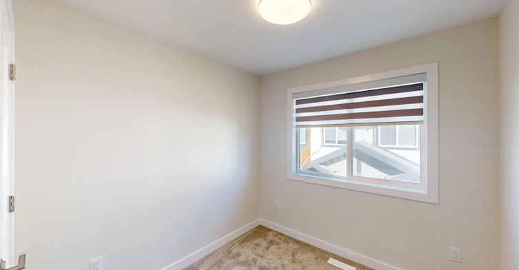 15824 100a Avenue NW, Edmonton, AB, T5P 0L8 - 9
