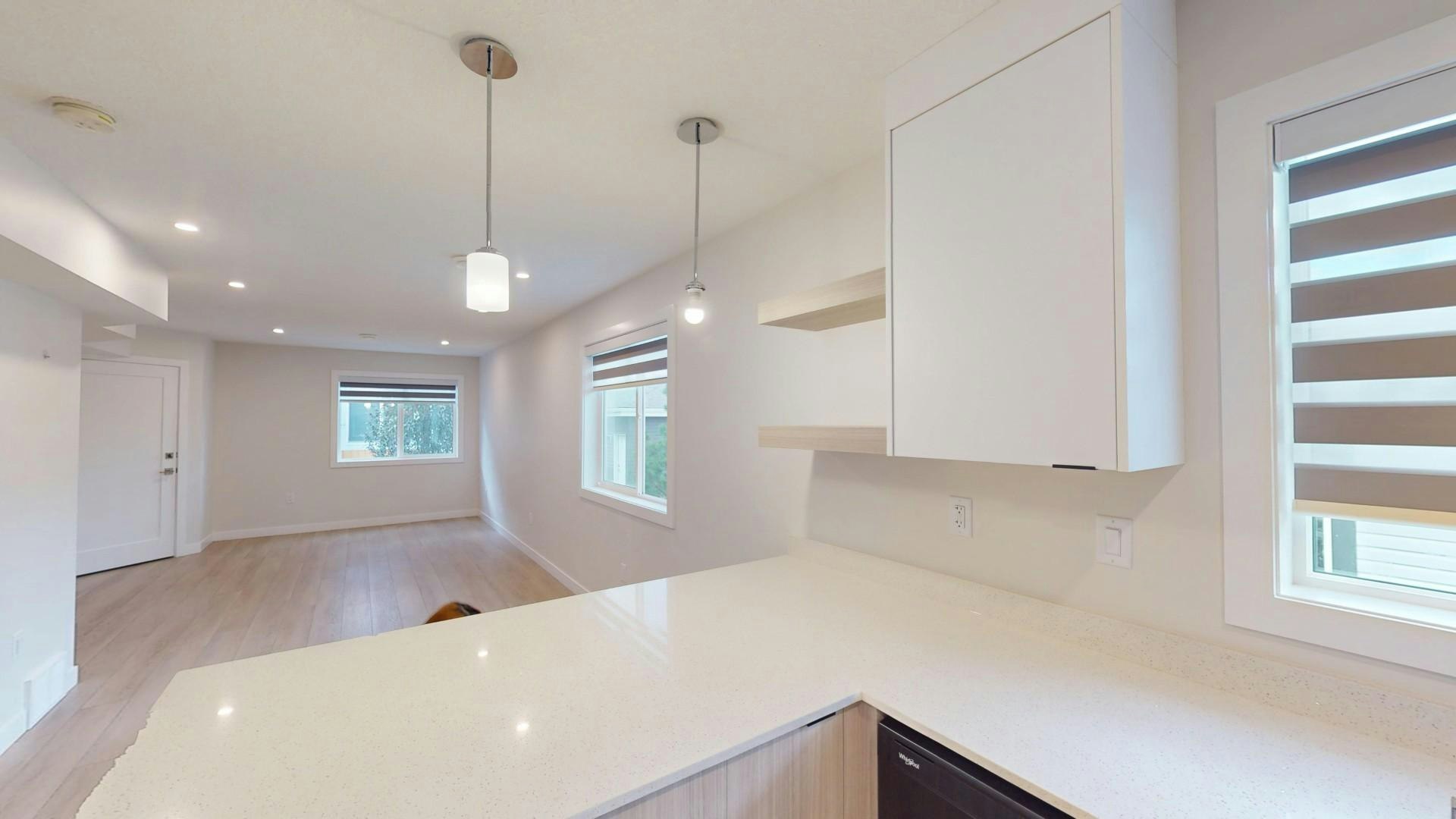 15818 100a Avenue NW, Edmonton, AB, T5P 0L8 - 2