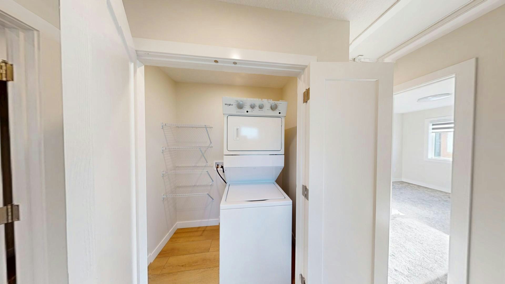 15818 100a Avenue NW, Edmonton, AB, T5P 0L8 - 8
