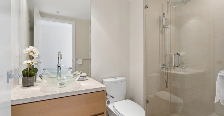 305-8 Smithe Mews, Vancouver, BC, V6B 0A5 - 12