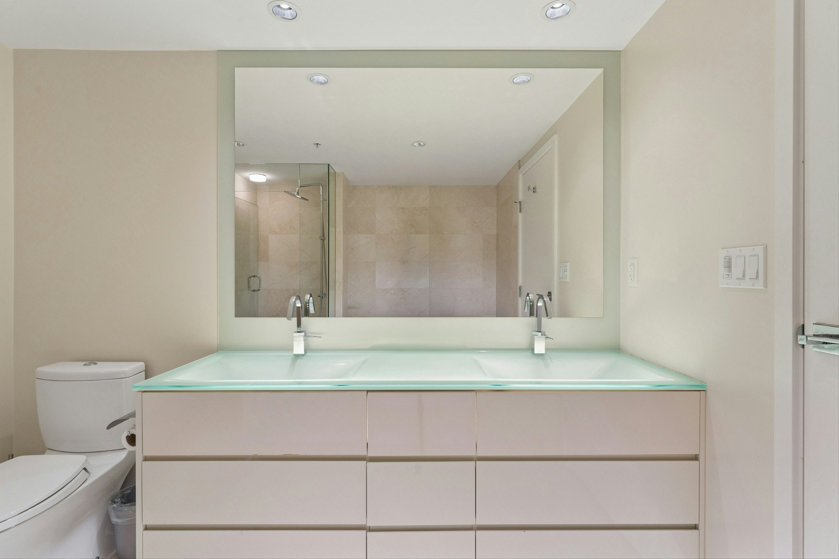 305-8 Smithe Mews, Vancouver, BC, V6B 0A5 - 10