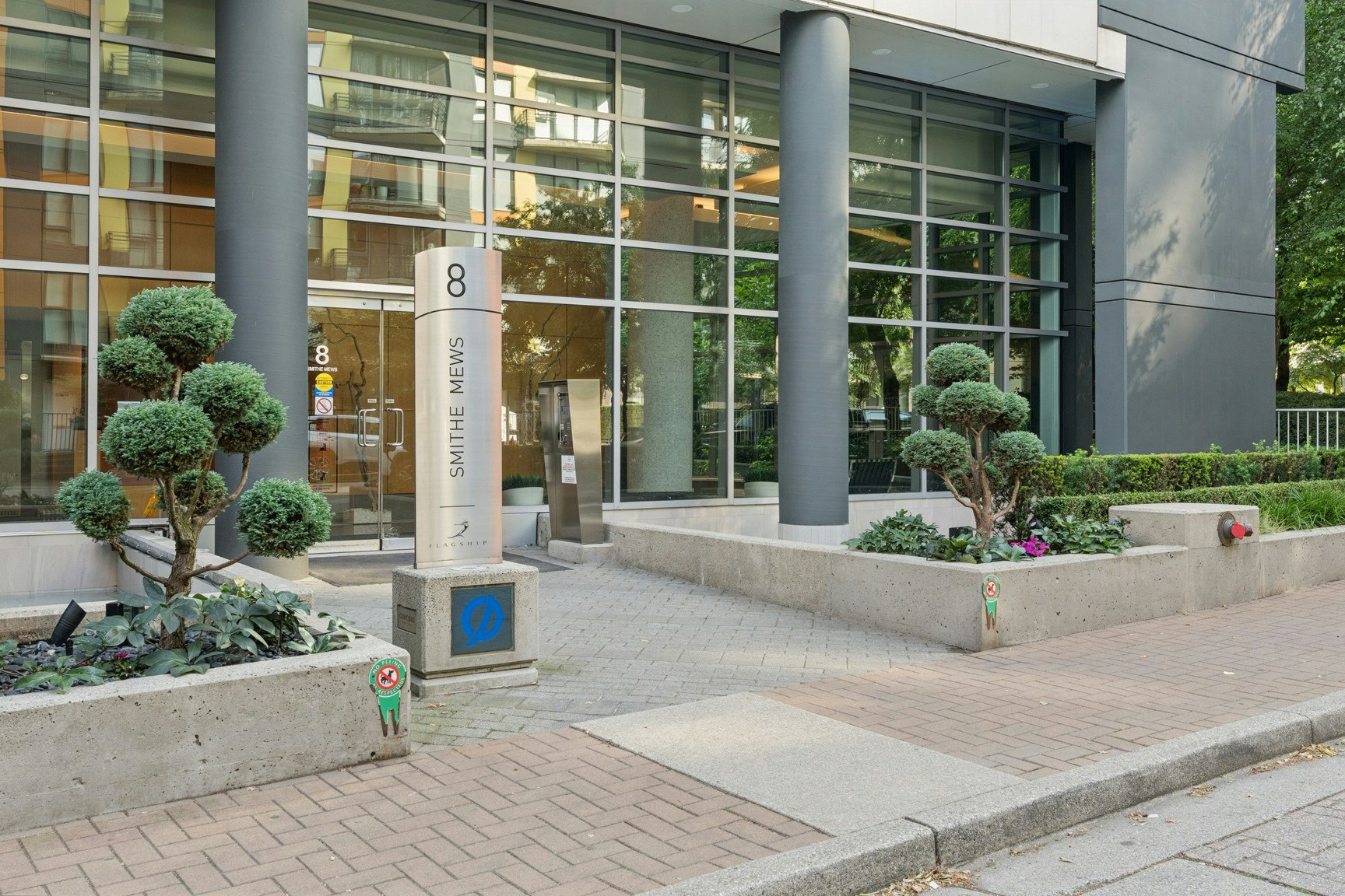305-8 Smithe Mews, Vancouver, BC, V6B 0A5 - 3